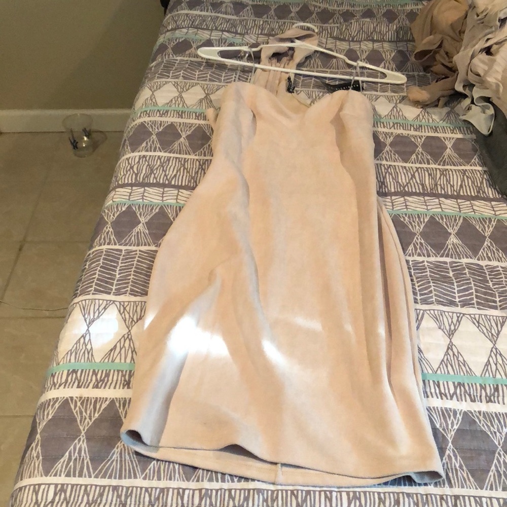 Fits great ! Just dont like the color on me !